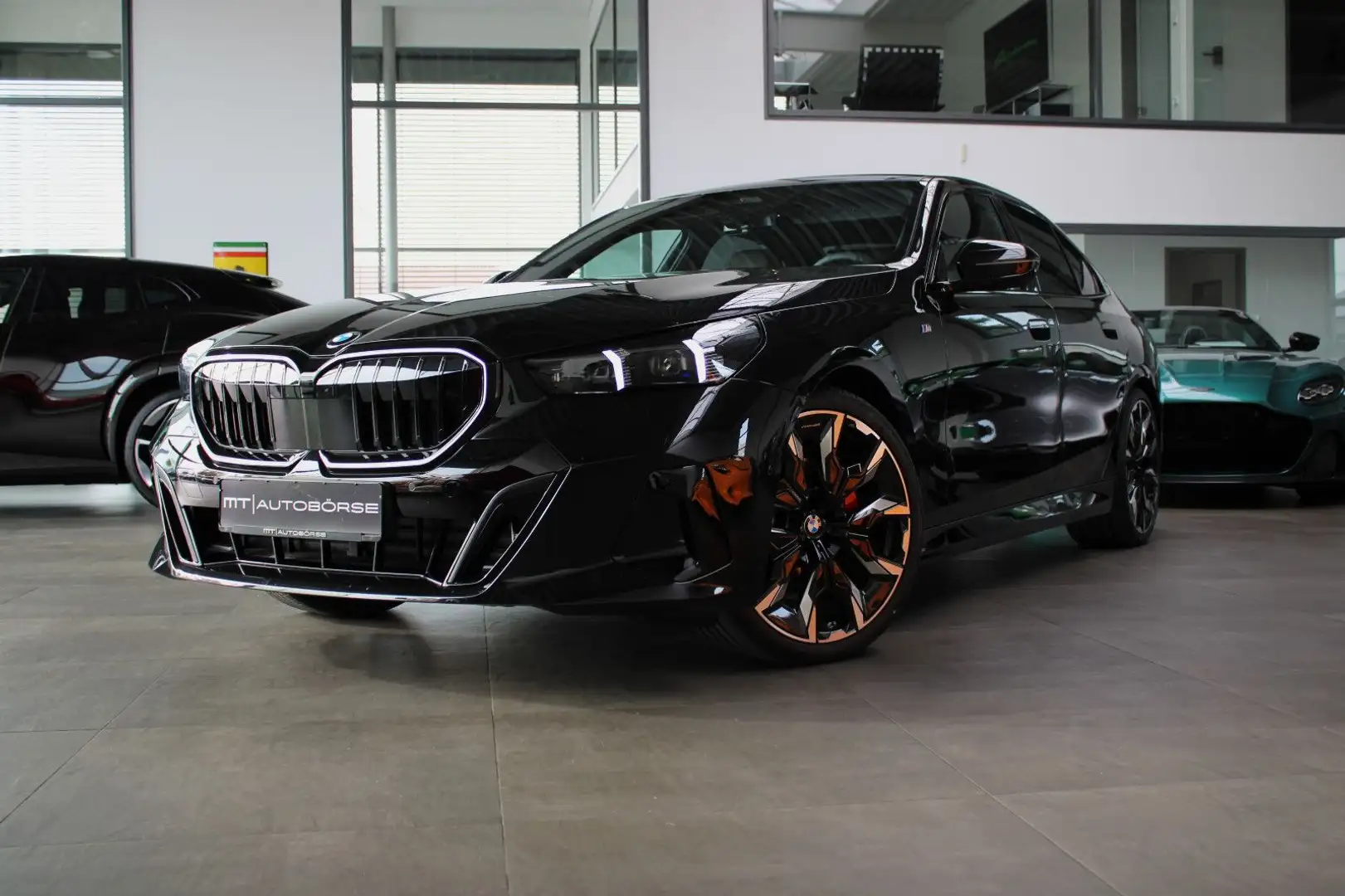 BMW 520 D XDRIVE M SPORT PRO/B&W/CARBON/PANORAMA/21" Noir - 2