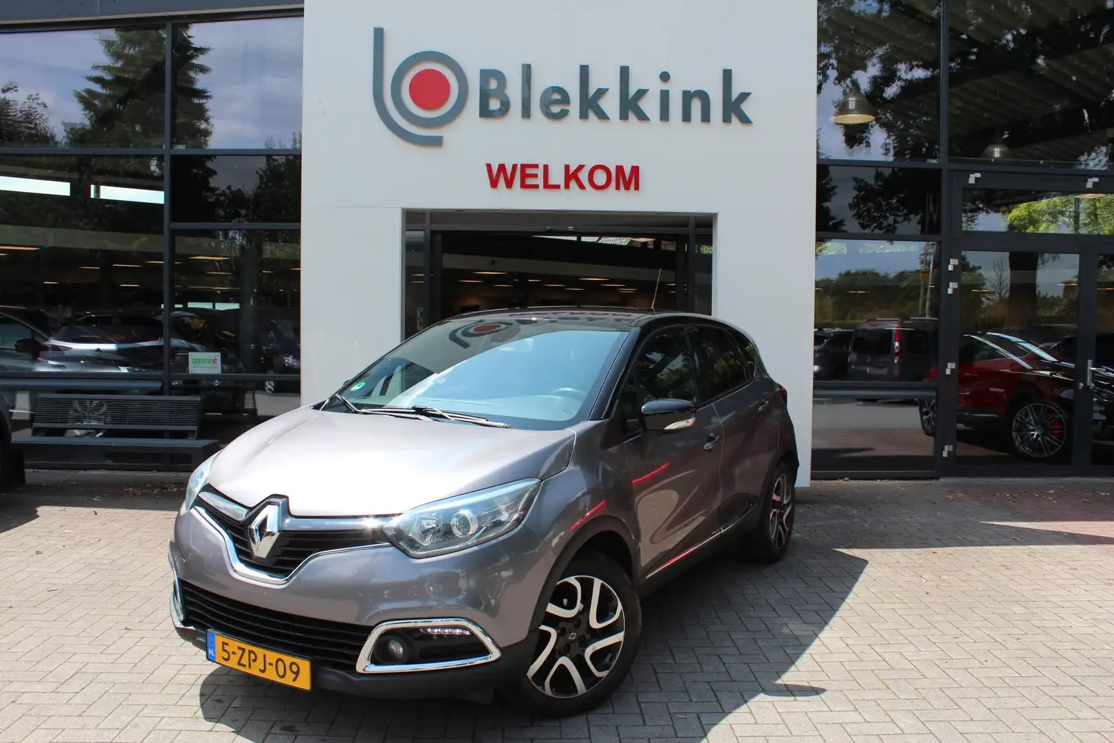Renault Captur 0.9 TCe Dynamique Grijs - 2