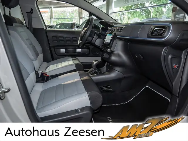 Citroen C3 view 2