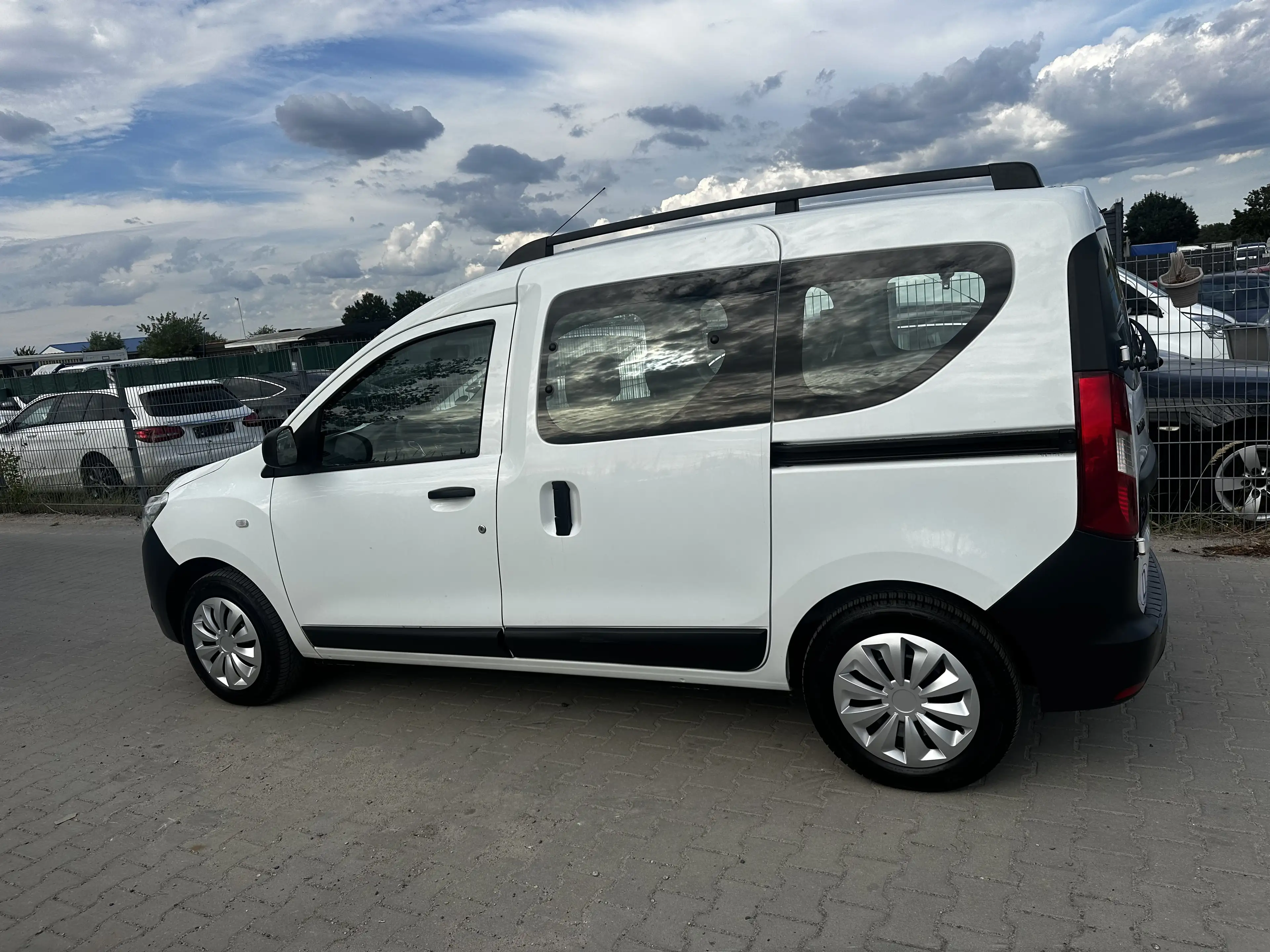 Dacia Dokker Dokker SCe 100 Access — photo 7