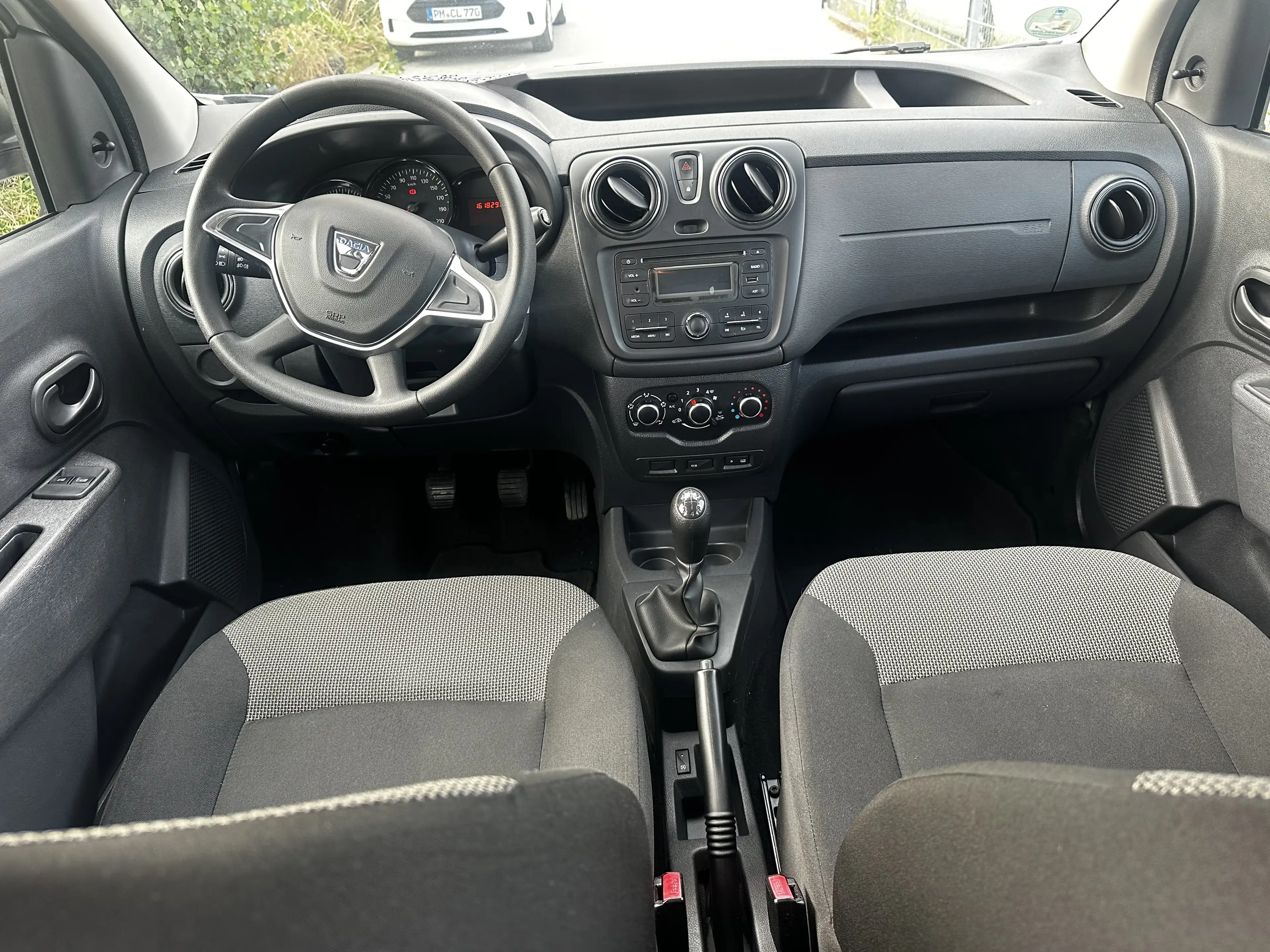 Dacia Dokker Dokker SCe 100 Access — photo 11