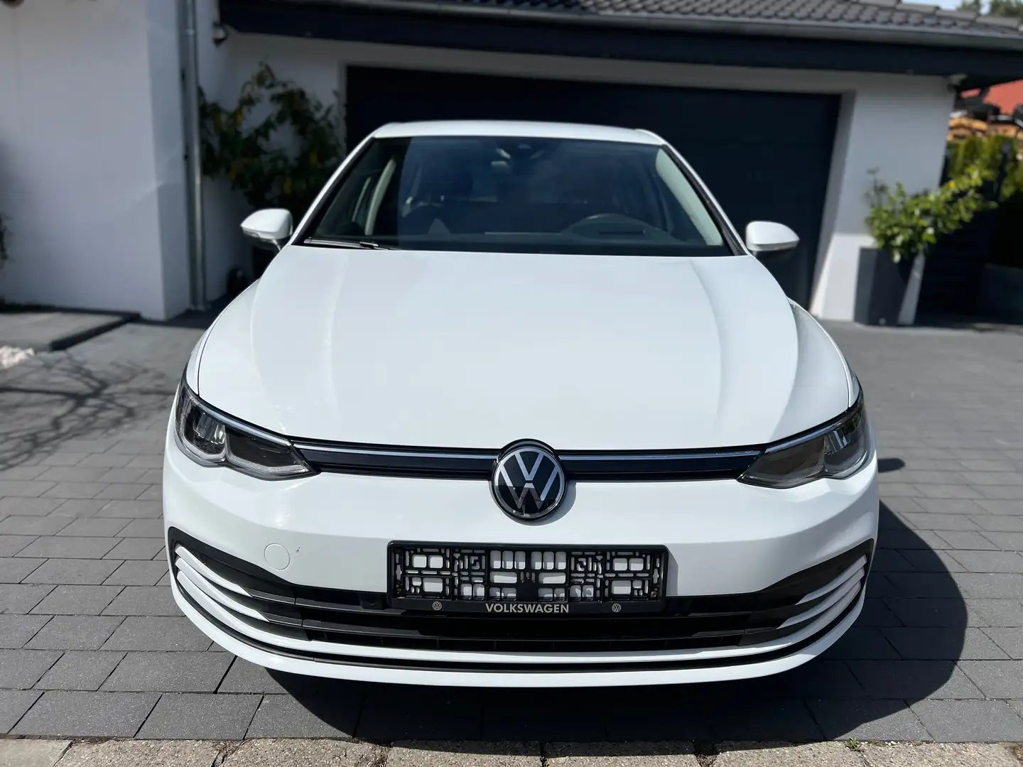 Volkswagen Golf Life eTSI DSG NAVI VIRT Head Up KAM LED Weiß - 2