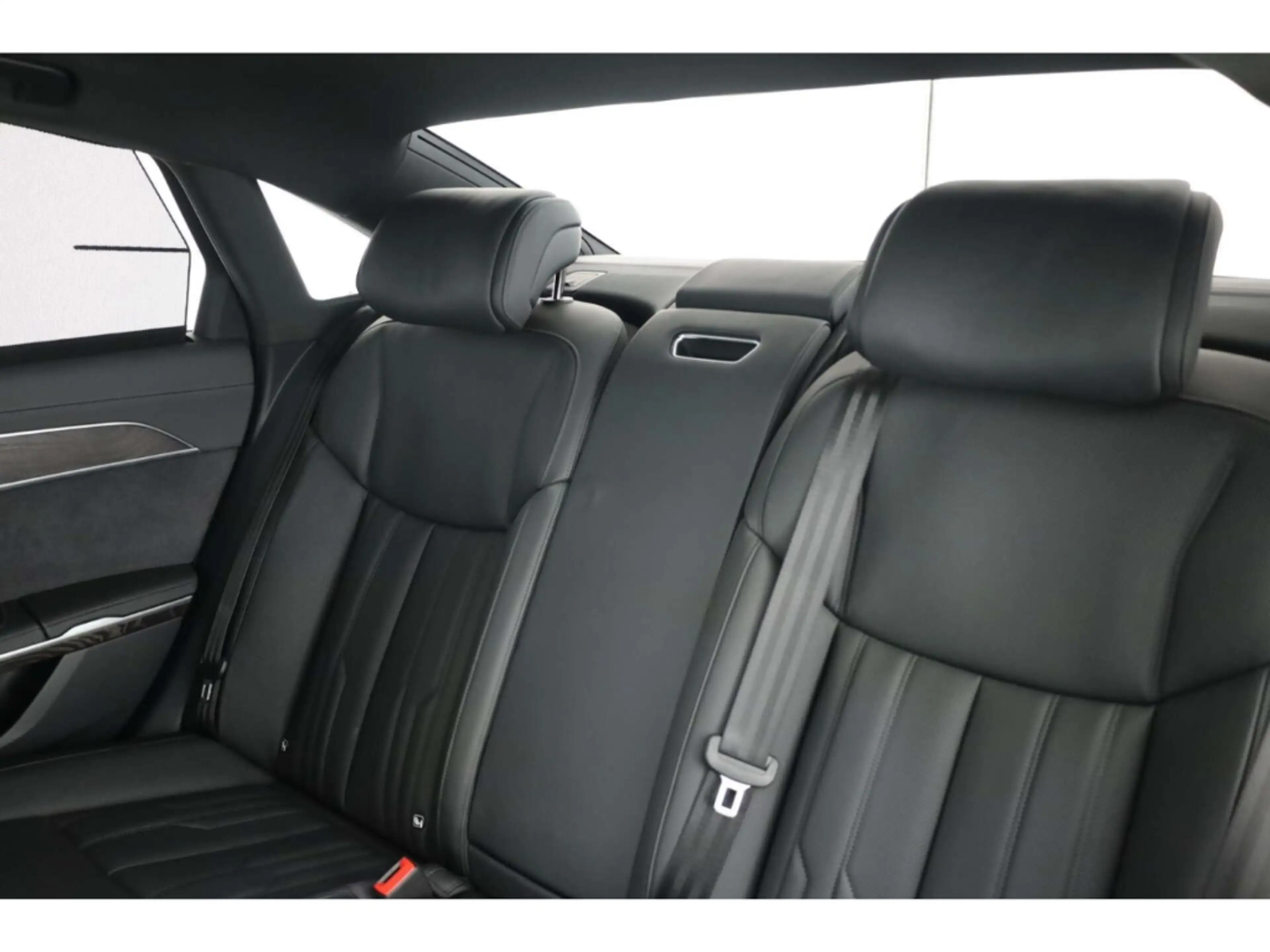 Audi A8 L 60 TFSI e quattro S line P-DacH/20''/360/HUD — photo 12