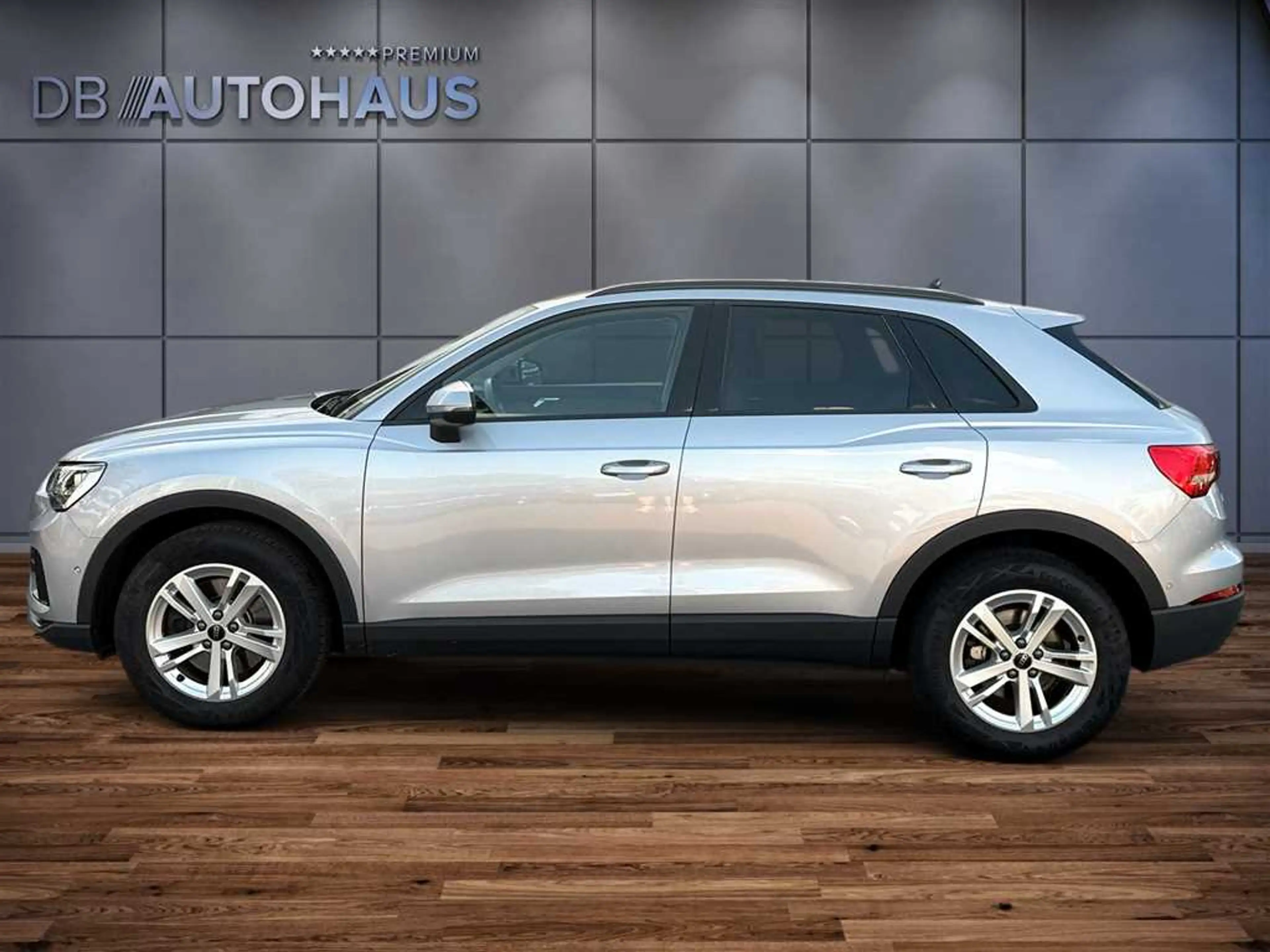 Audi Q3 40 2.0 TFSI quattro S-tronic — photo 7