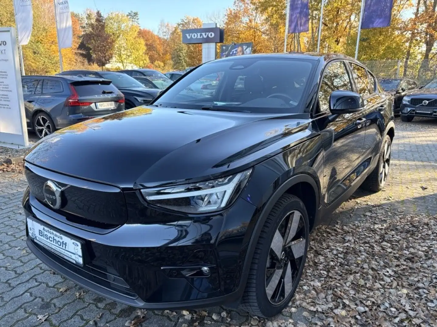 Volvo C40 Recharge Single Motor Ultimate Ganzjahresreifen Schwarz - 1