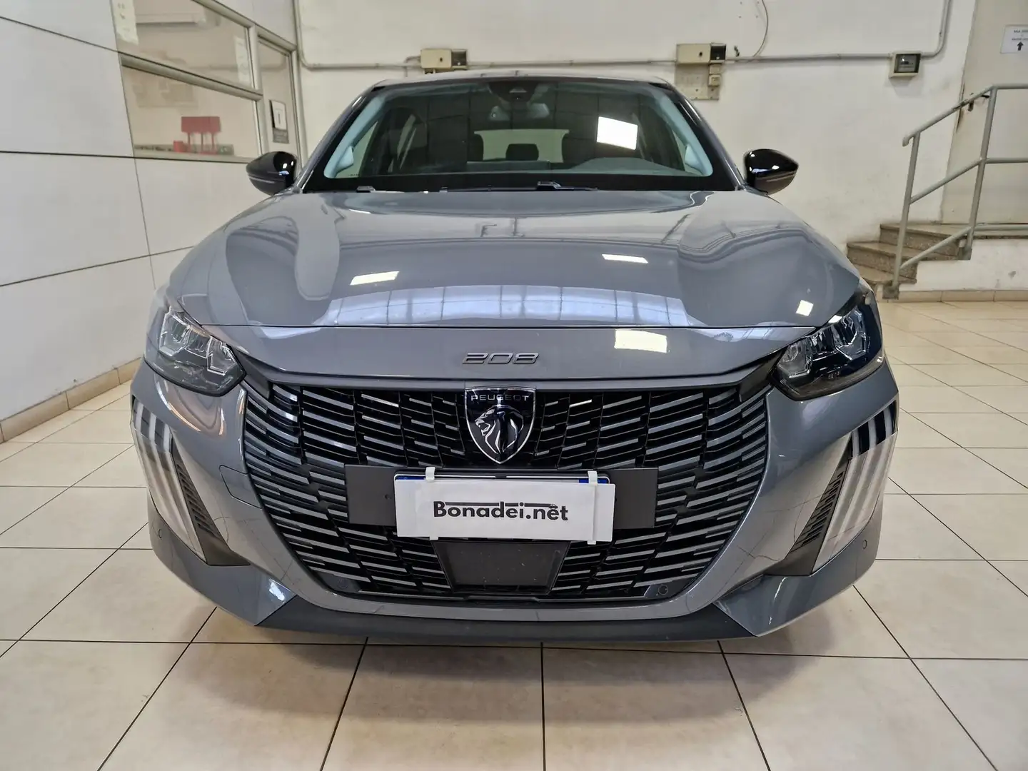 Peugeot 208 Allure Hybrid 100 e-DCS6 auto Grau - 1