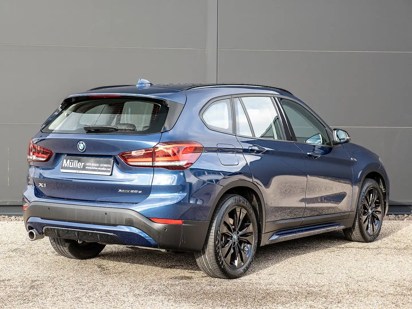 BMW X1 xDrive25e  Sport-Line AHK HiFi DAB LED Nav SH Bleu - 2