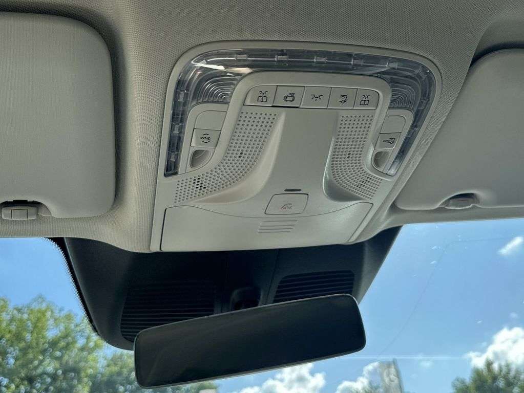 Mercedes-Benz V 220
