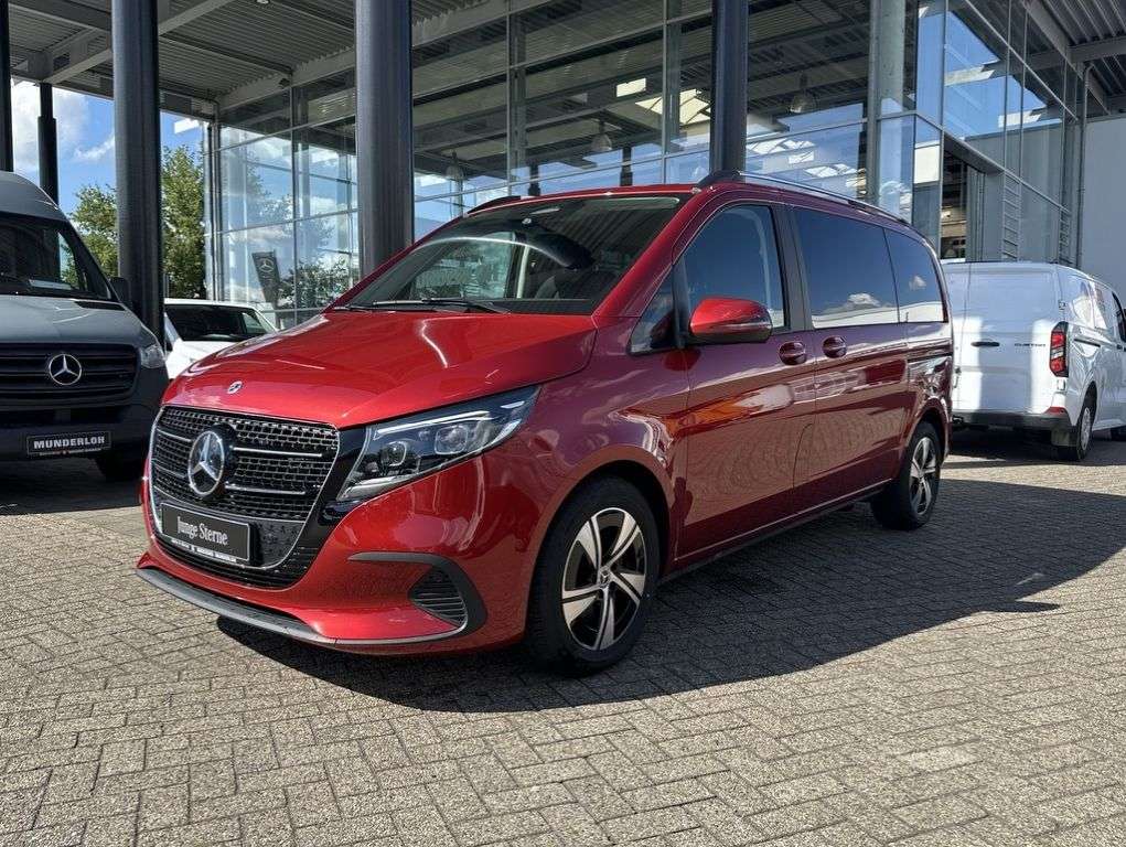Mercedes-Benz V 220