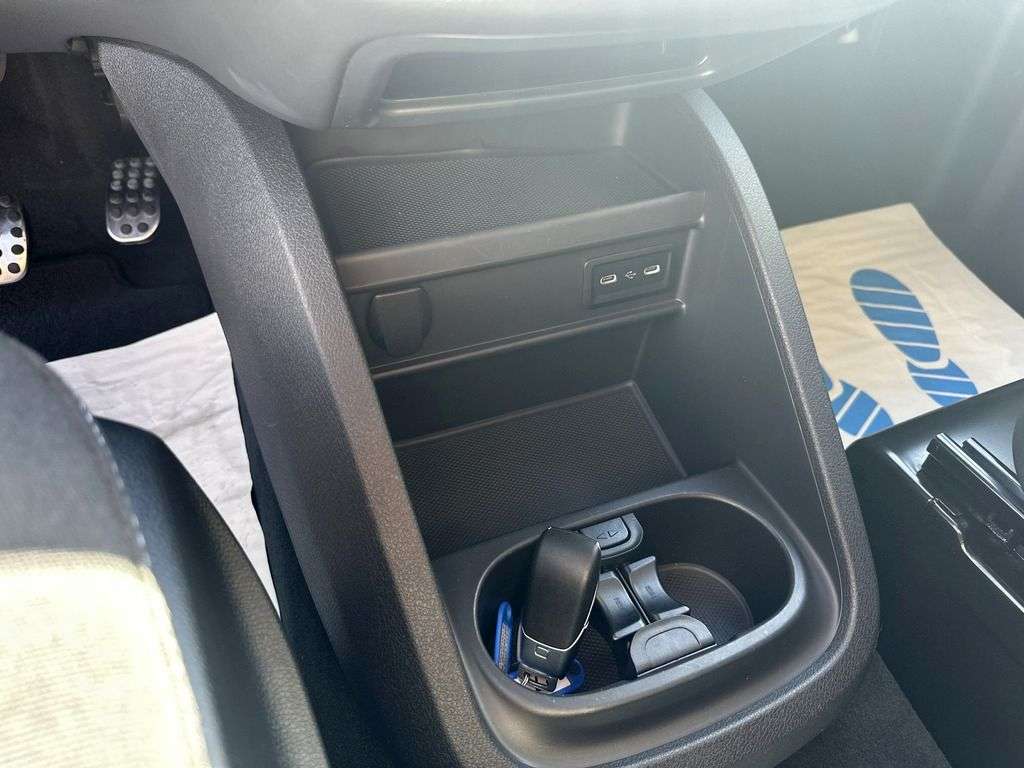 Mercedes-Benz V 220