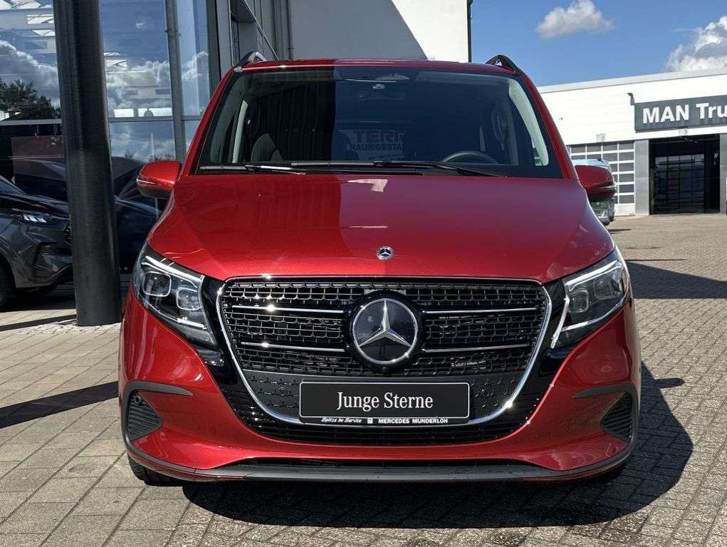 Mercedes-Benz V 220
