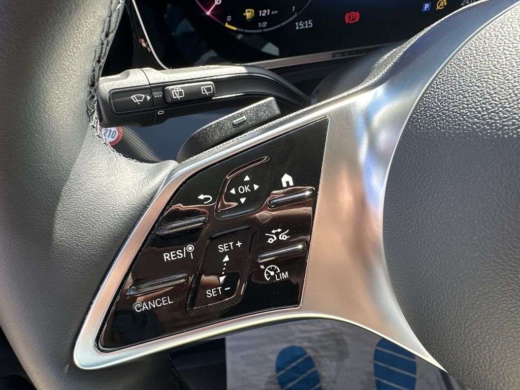 Mercedes-Benz V 220