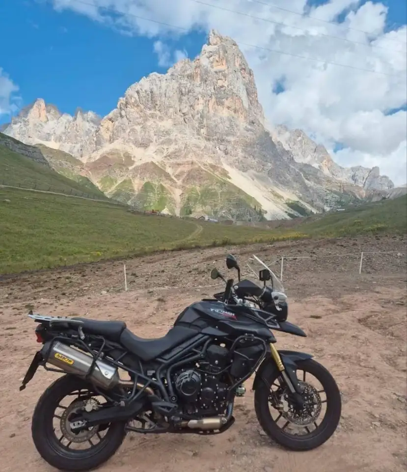 Triumph Tiger 800