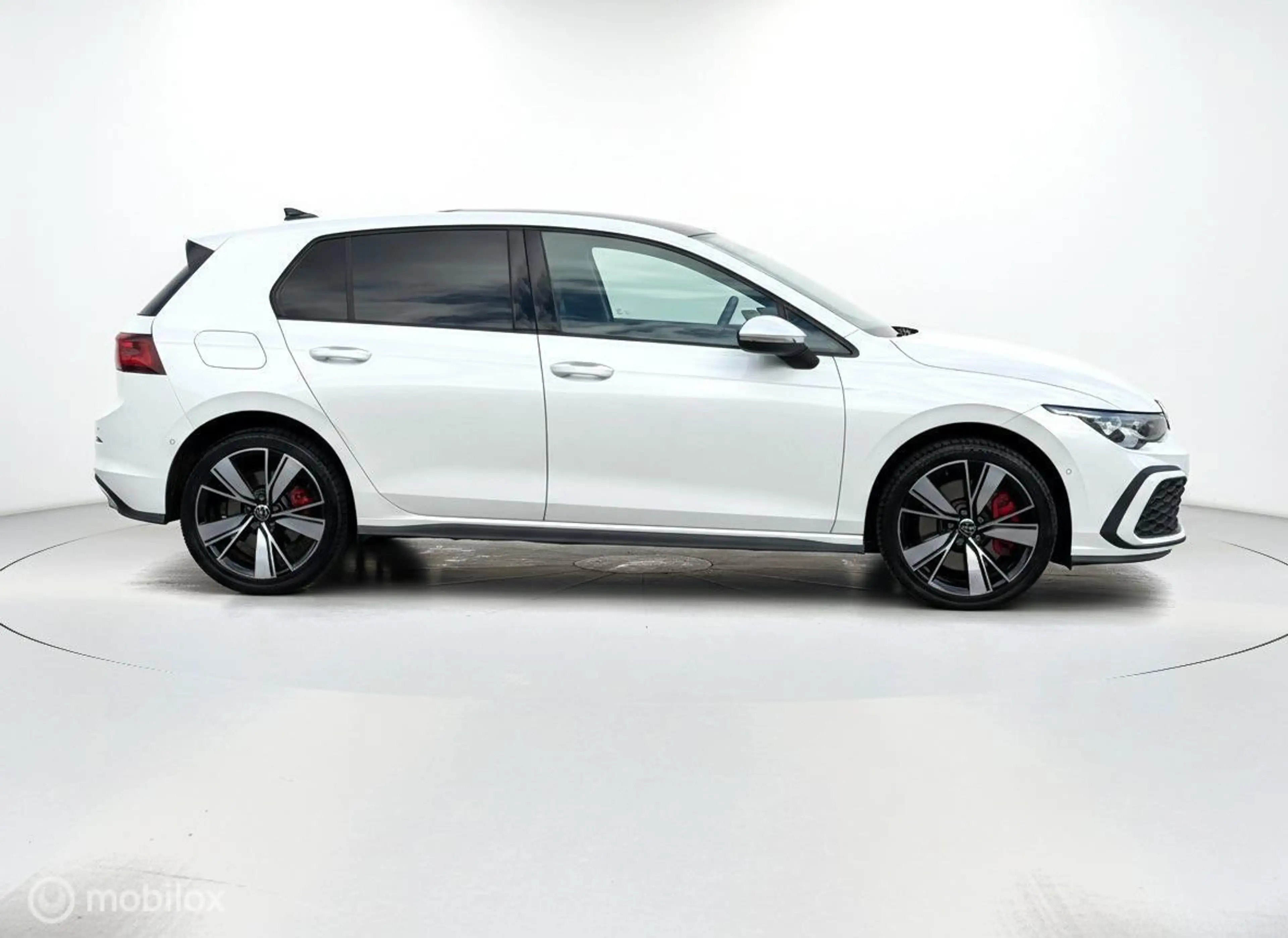 Volkswagen Golf GTE 1.4 eHybrid PANO|IQLIGHT|HUD|CAMERA| — photo 7