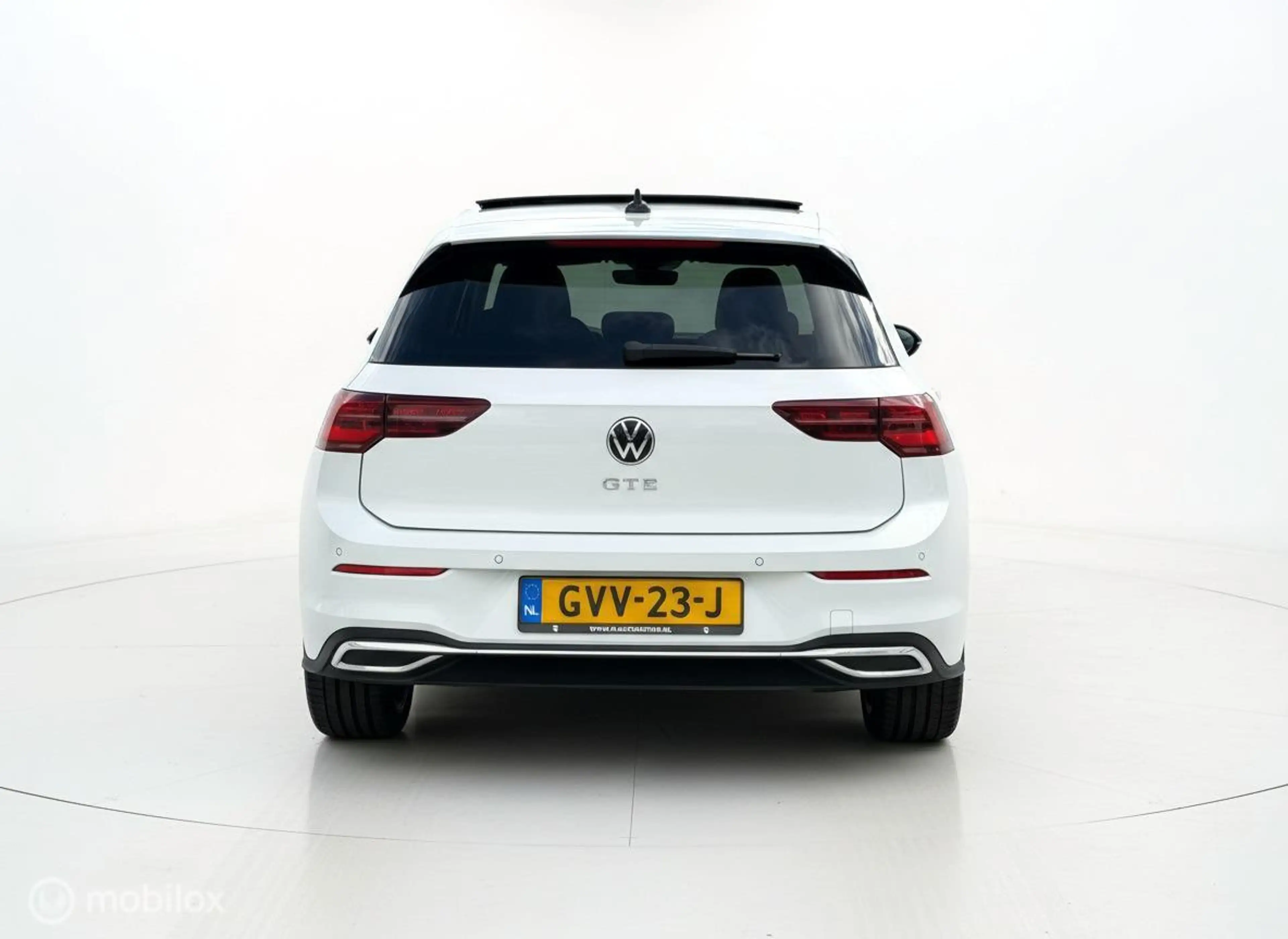 Volkswagen Golf GTE 1.4 eHybrid PANO|IQLIGHT|HUD|CAMERA| — photo 8