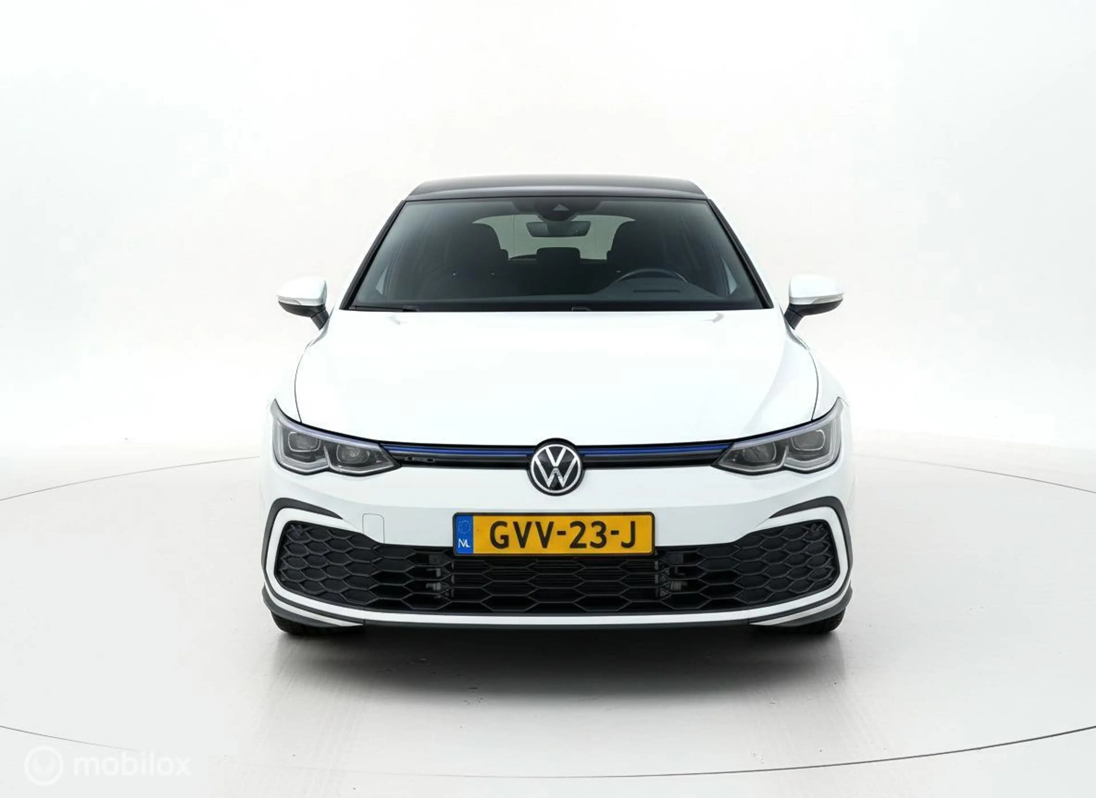 Volkswagen Golf GTE 1.4 eHybrid PANO|IQLIGHT|HUD|CAMERA| — photo 9