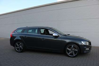 Volvo V60 1.6 T3 R-Design Aut (104.793Km! Orig NL Auto! NAP!