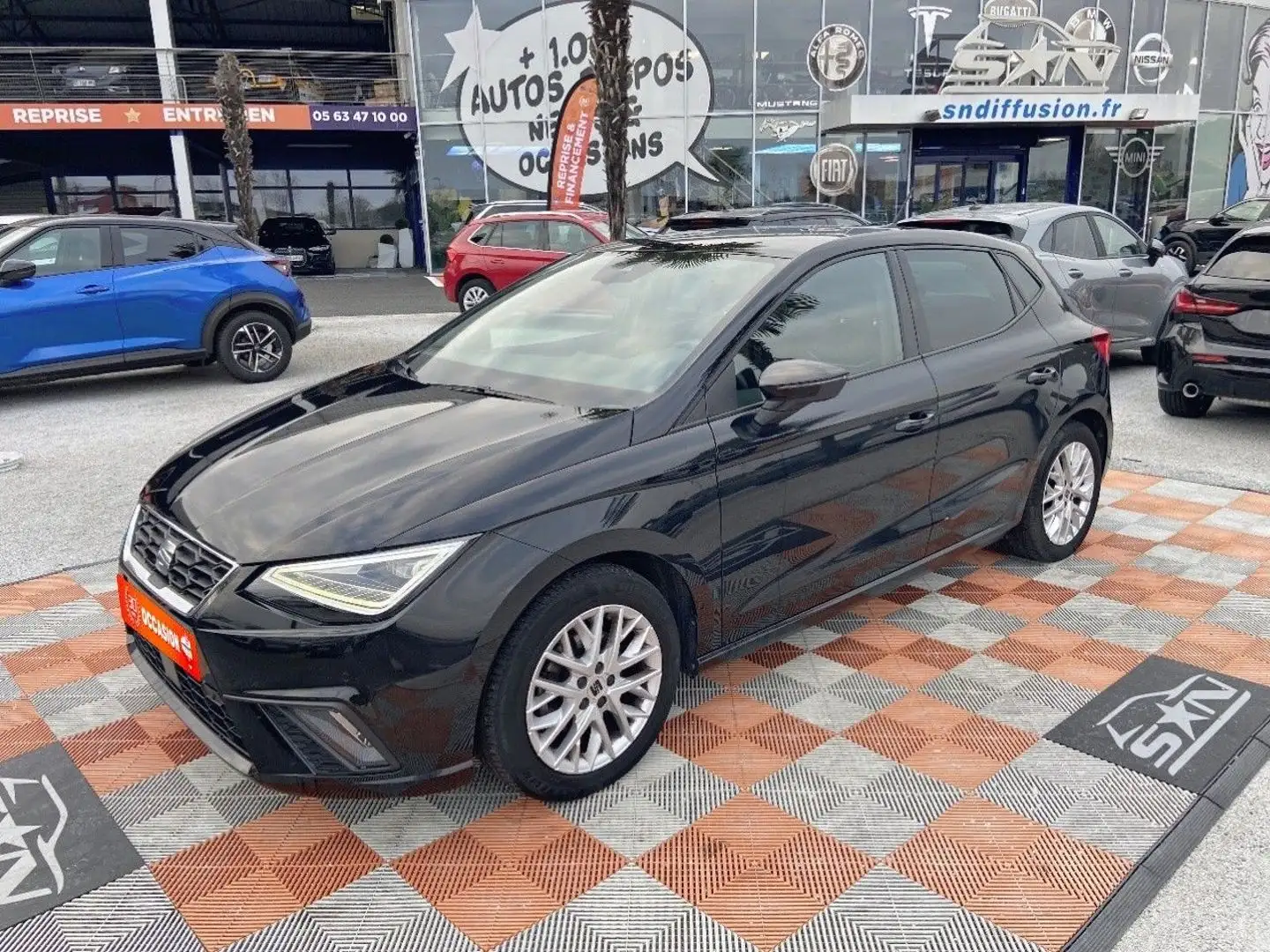 SEAT Ibiza 1.0 TSI 110 BV6 FR GPS Caméra Cockpit Noir - 1