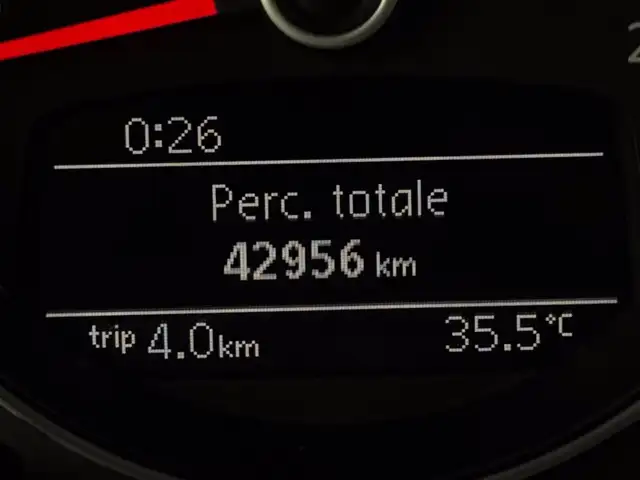 Volkswagen up! view 18