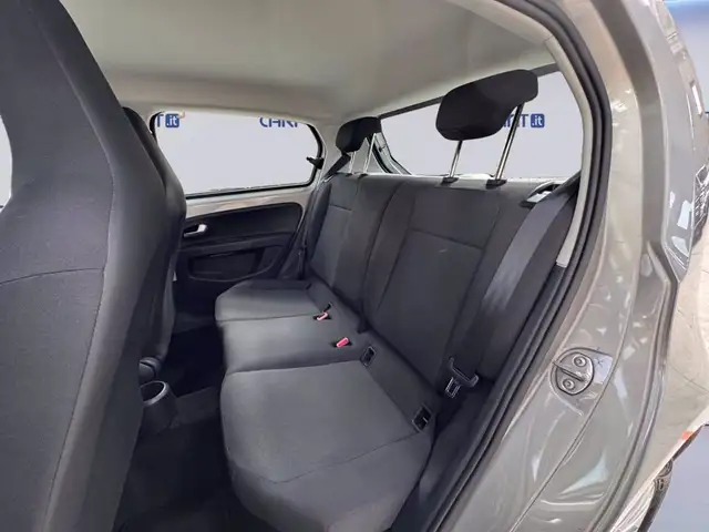 Volkswagen up! view 15