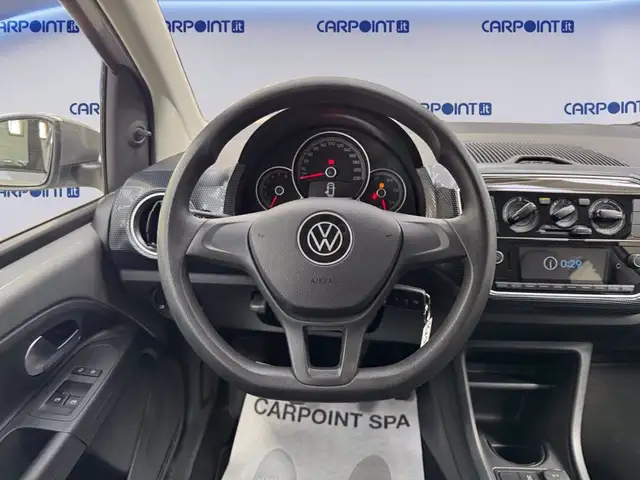 Volkswagen up! view 14