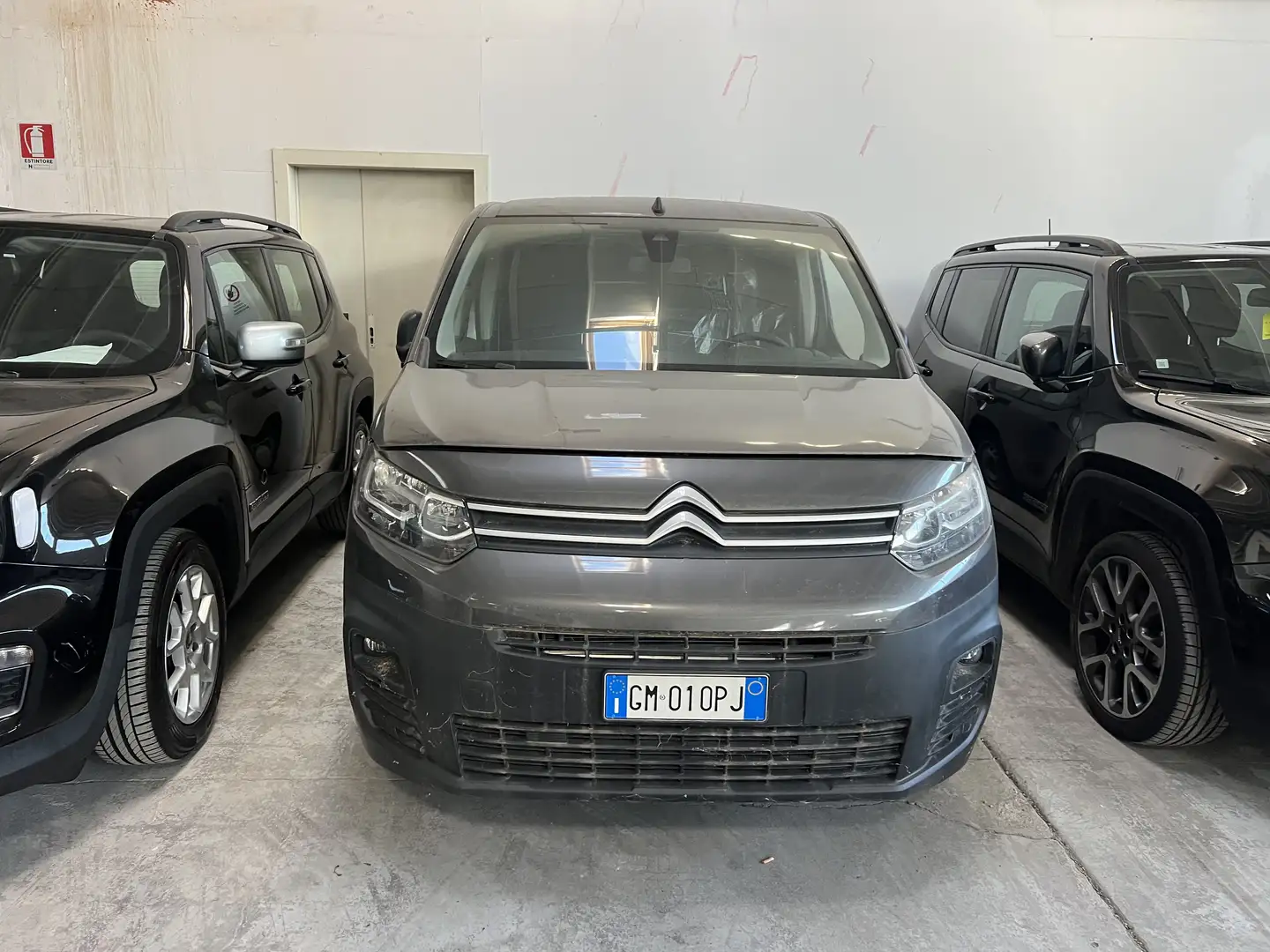 Citroen Berlingo 1.5 bluehdi M van 2 posti 130cv. vetrato Grigio - 2