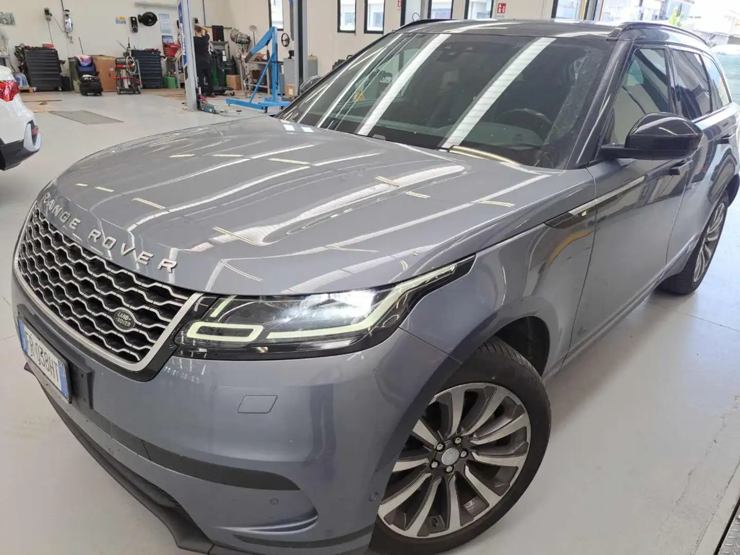 Land Rover Range Rover Velar 2.0D I4 240 CV HSE Blu/Azzurro - 2