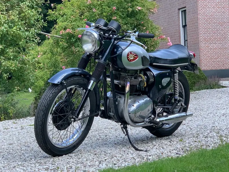 BSA 650 LIGHTNING Twin - foto 2