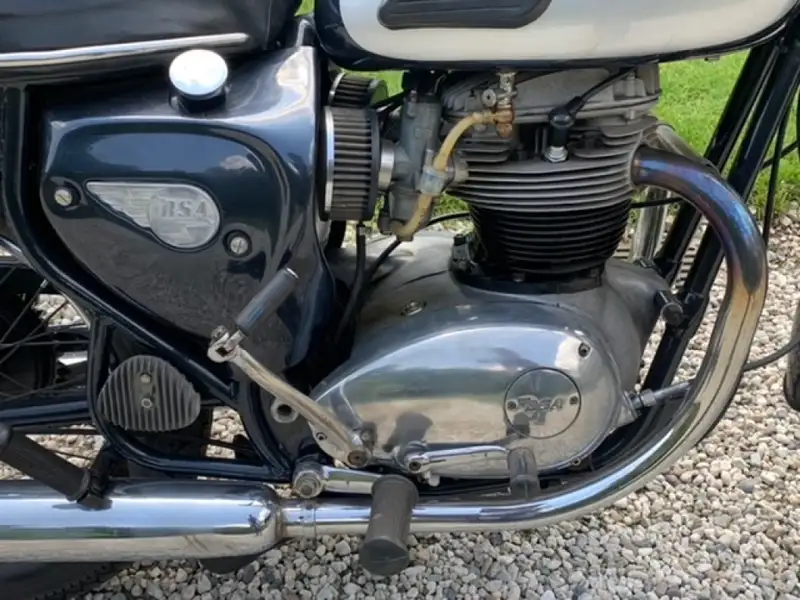 BSA 650 LIGHTNING Twin - foto 5
