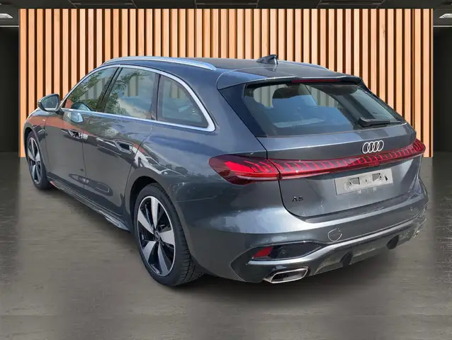 Audi A5 view 9