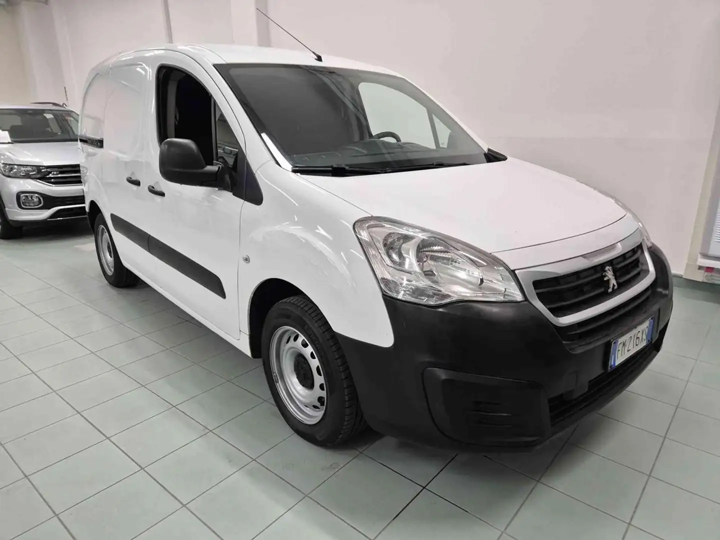 Peugeot Partner BlueHDi 100 L1 Furgone Premium Blanc - 1