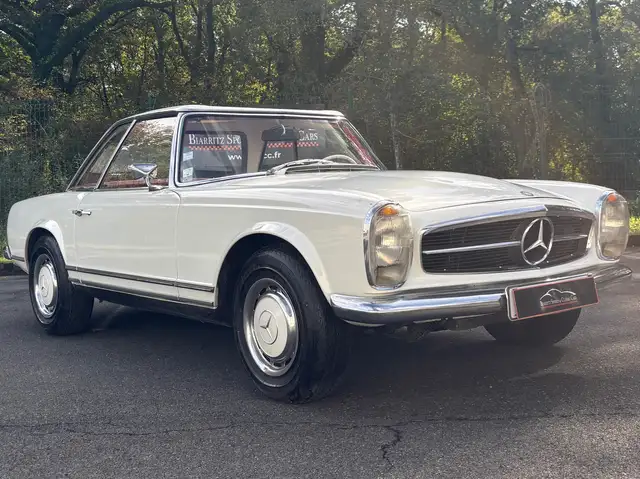 Mercedes-Benz SL 280 Pagode