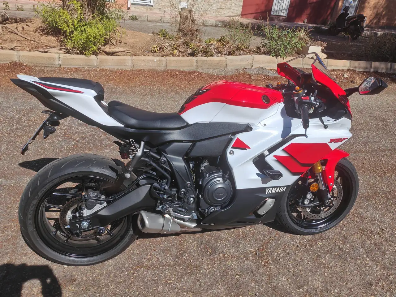 Yamaha YZF-R7