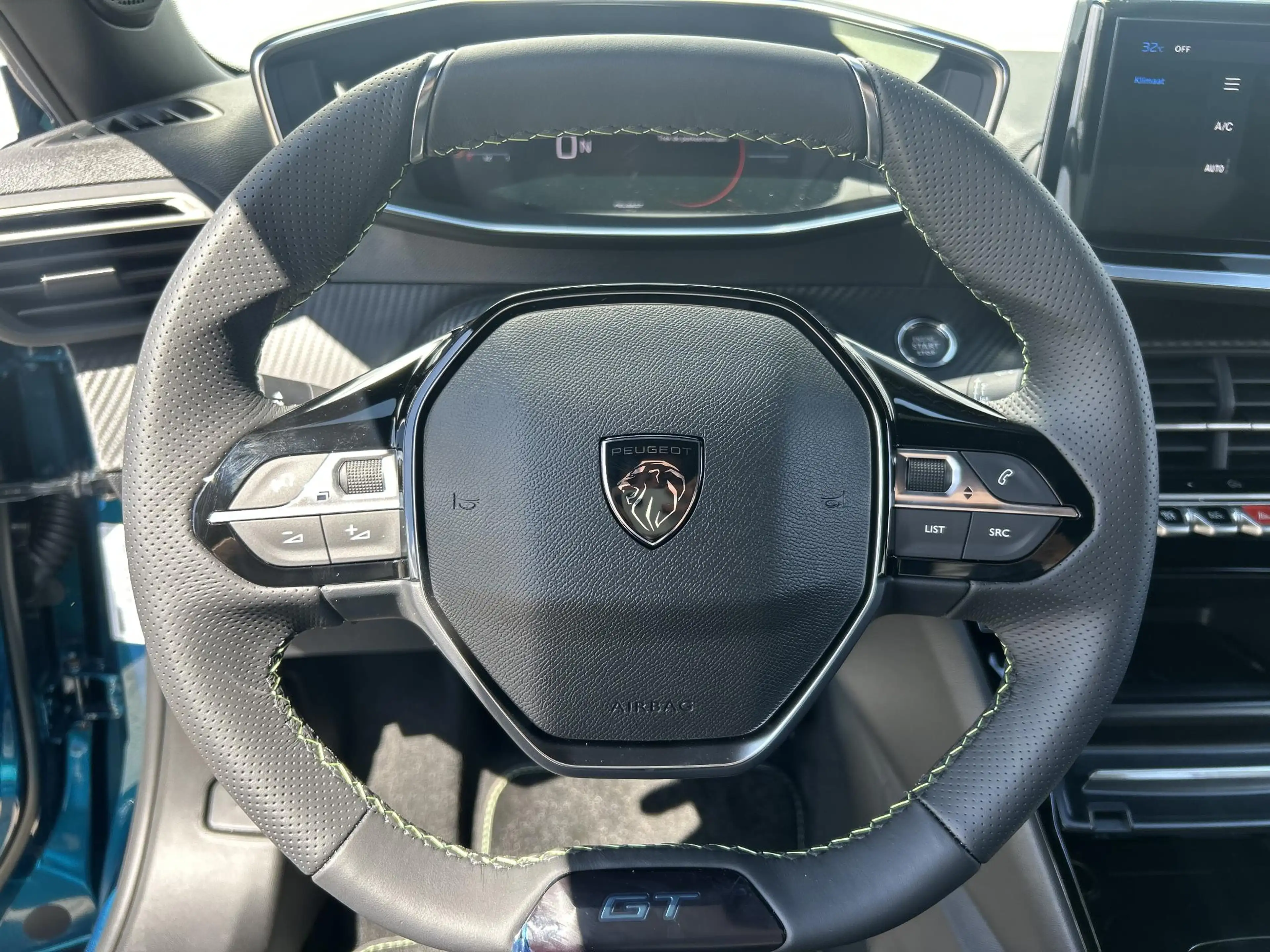 Peugeot 2008 1.2 Hybrid 145 GT 21% Korting | Camera | Adaptieve — photo 10