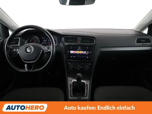 Volkswagen Golf view 12