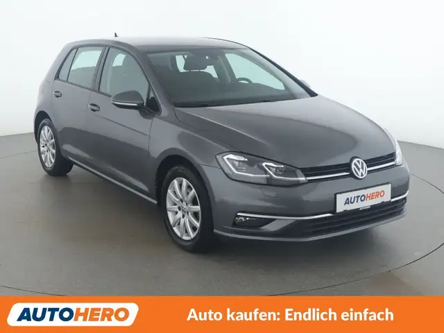 Volkswagen Golf view 8