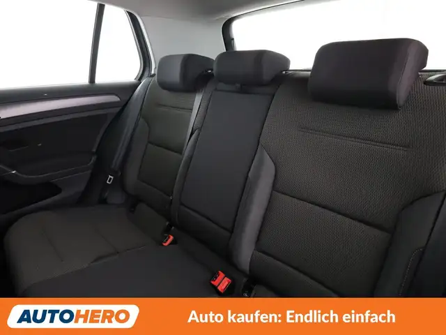Volkswagen Golf view 14