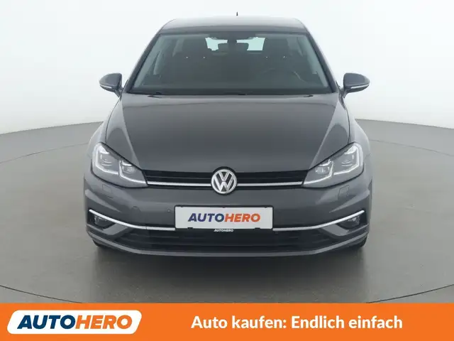 Volkswagen Golf view 9