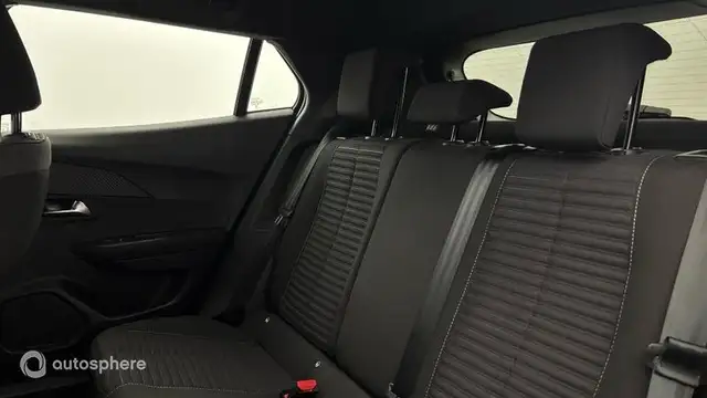 Peugeot 2008 view 13
