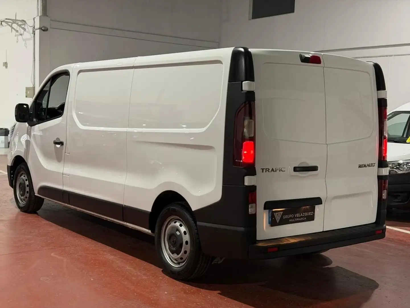 Renault Trafic 2.0 Energy Blue dCi 110cv Combi 9 Blanco - 1