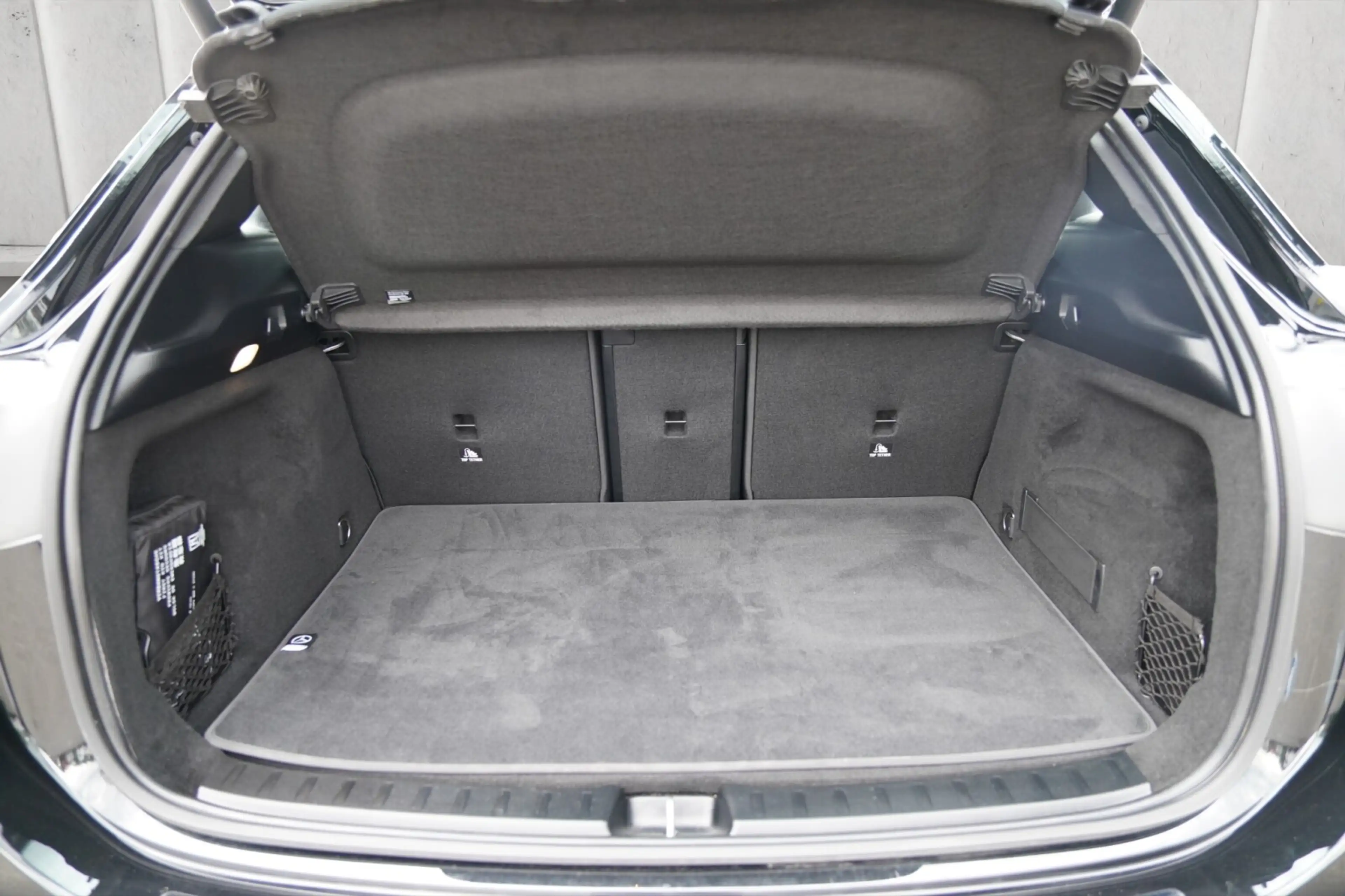 Mercedes-Benz EQA 250 EQA 250+ Progressive 360° Kamera Winter Bluetooth — photo 11
