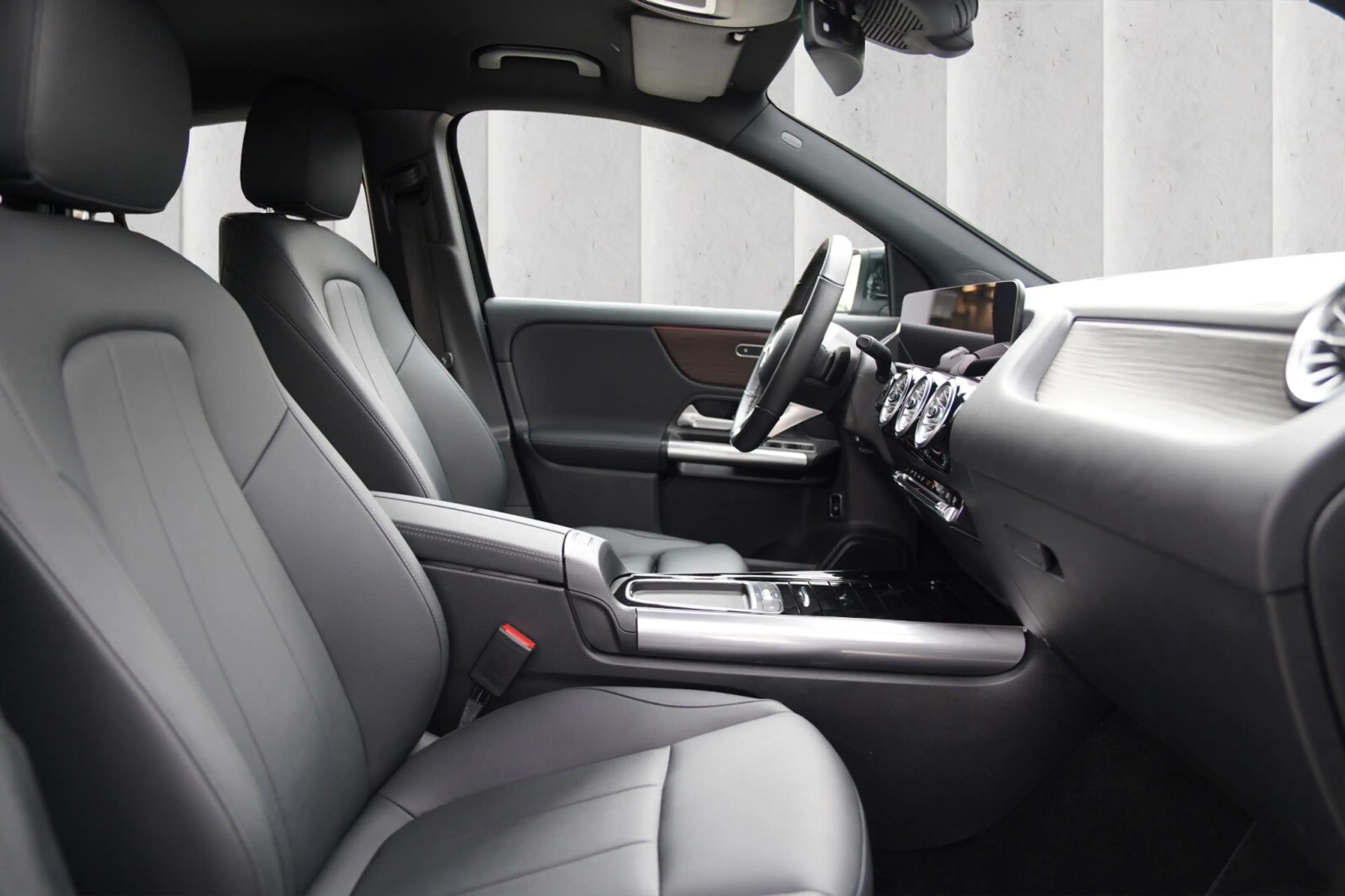 Mercedes-Benz EQA 250 EQA 250+ Progressive 360° Kamera Winter Bluetooth — photo 9