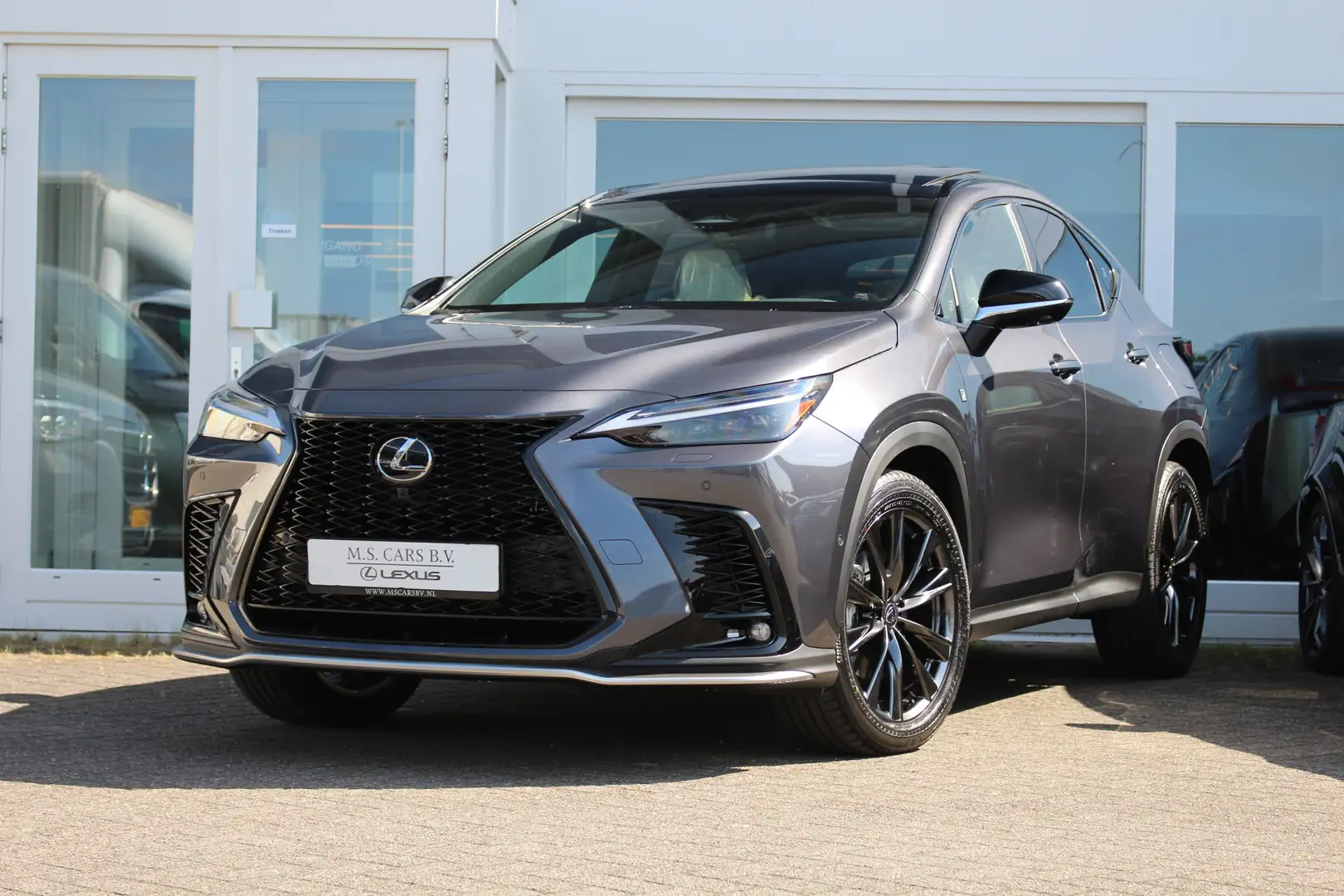 Lexus NX 450h+ AWD F-Sport Line I Facelift I Panoramadak I Fabrie Gris - 1