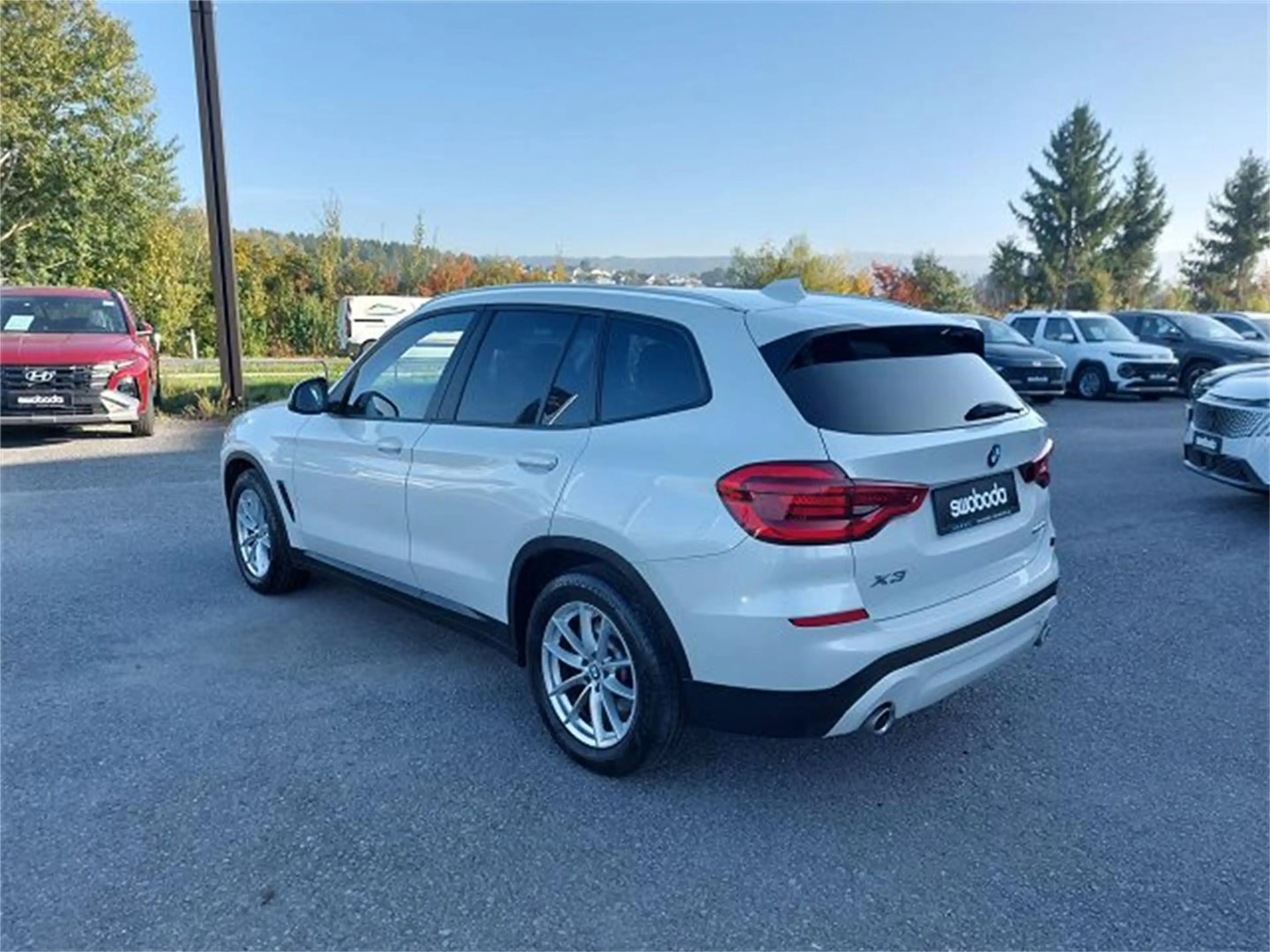 BMW X3 xDrive20d Advantage — photo 8