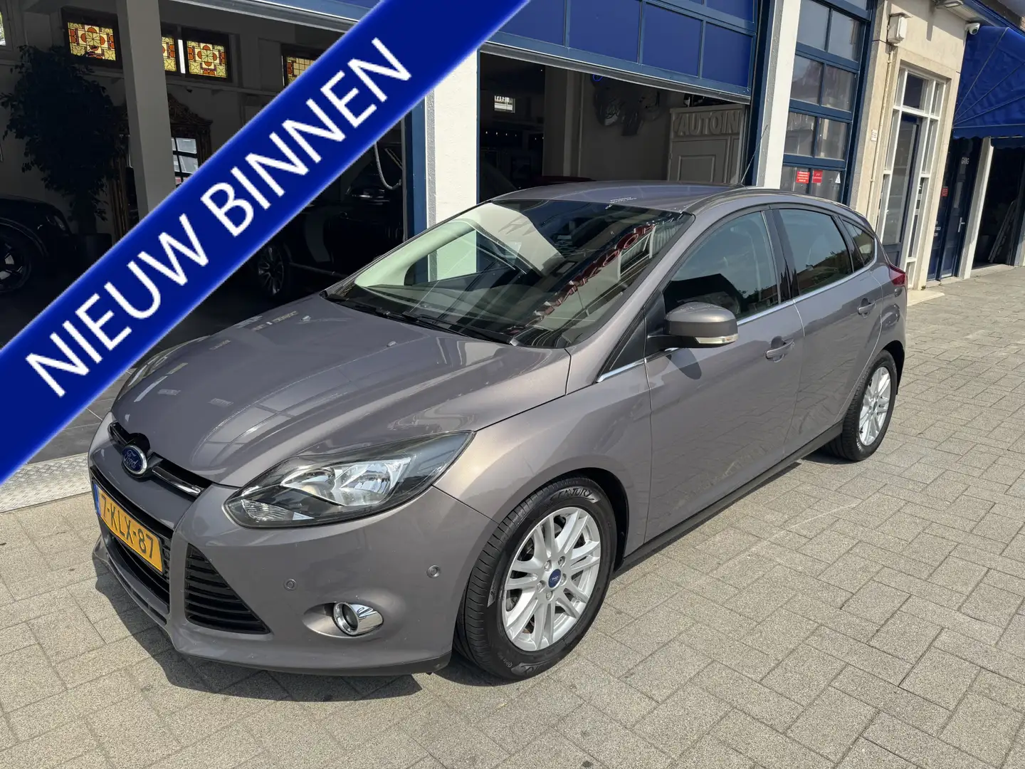 Ford Focus 1.0 EcoBoost Lease Titanium NIEUWE APK. Brun - 1