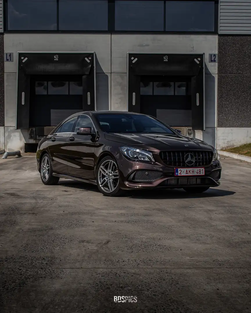 Mercedes-Benz CLA 250 4Matic 7G-DCT AMG Line Brązowy - 1