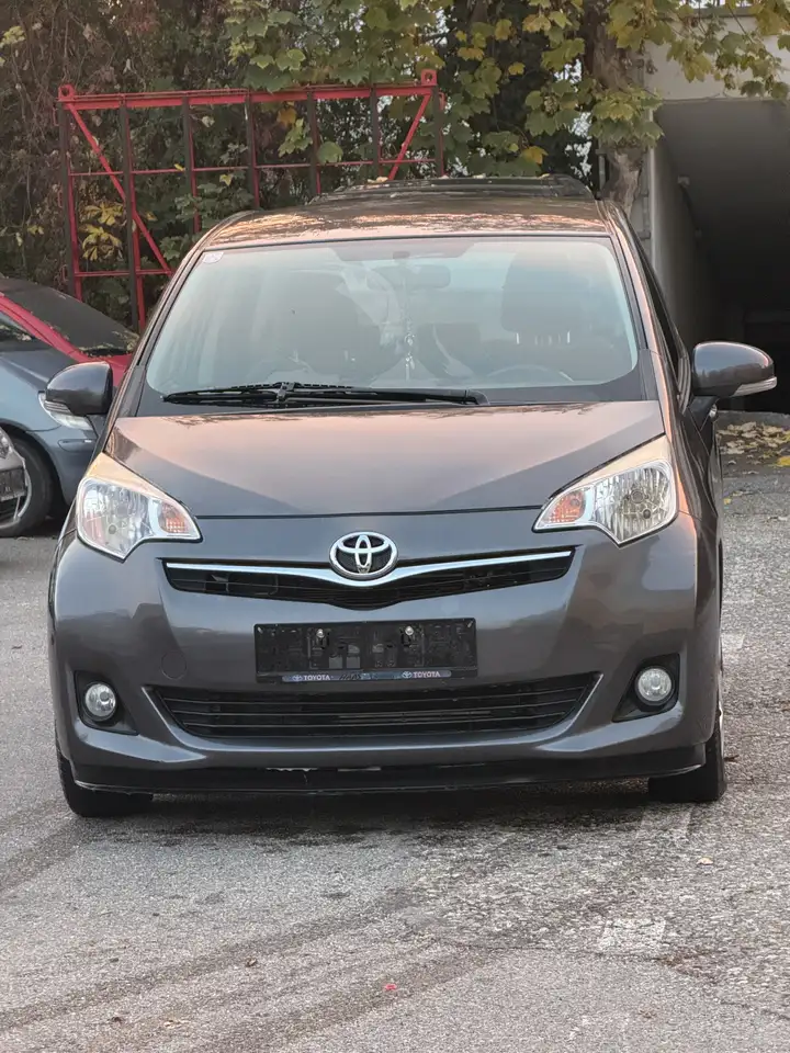 Toyota Verso-S