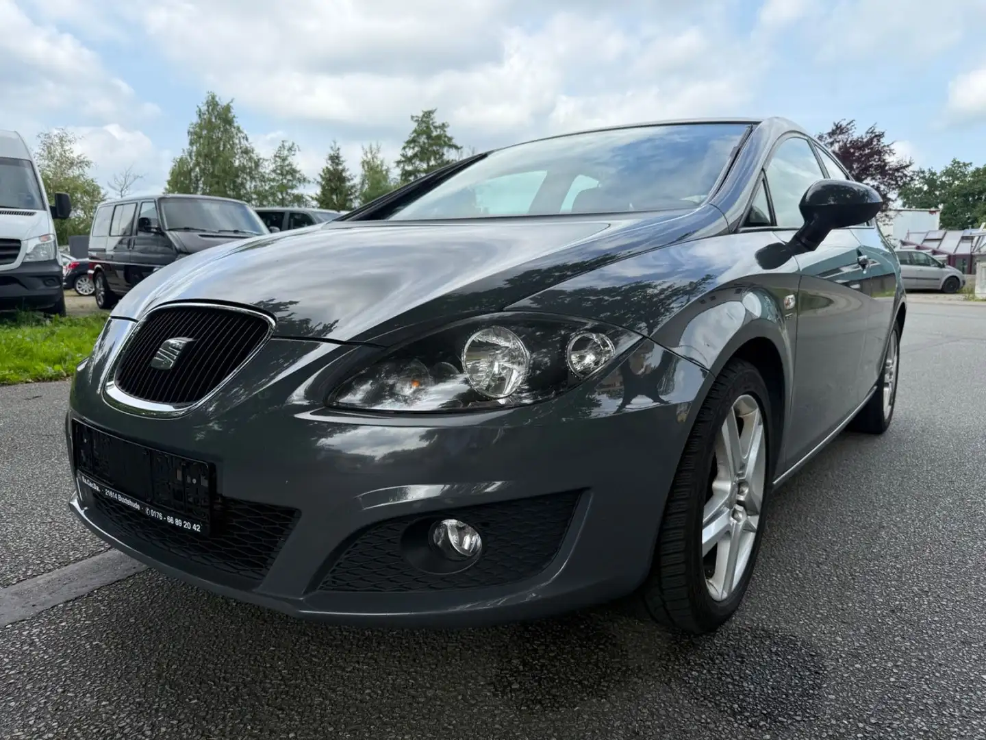SEAT Leon Stylance / Style Grau - 1