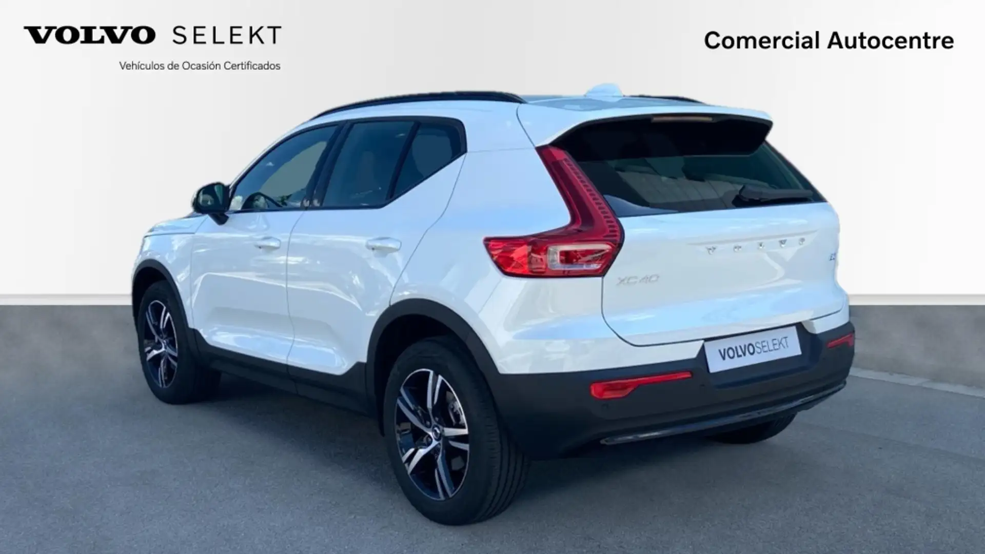 Volvo XC40 2.0 B3 PLUS DARK AUTO 163 5P - 2