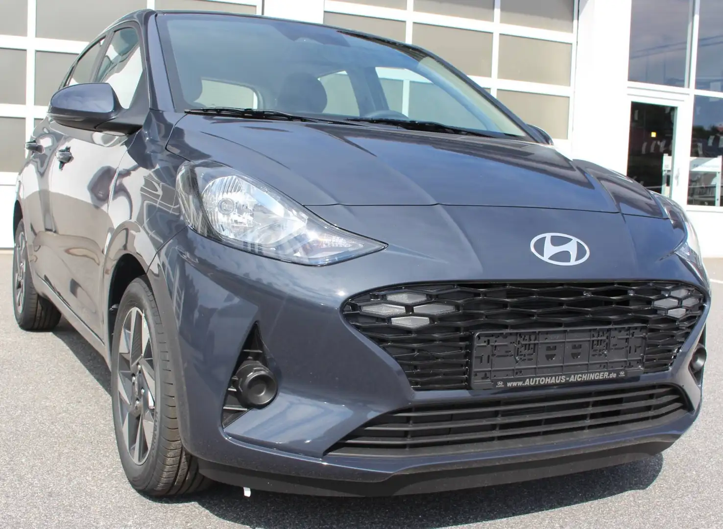 Hyundai i10 FL (MY25) 1.0 Benzin (63 PS) 5-MT 2WD Trend Grau - 2